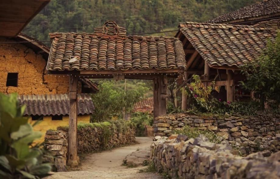 Chanh Homestay Lo Lo Chai Loung Co Exteriör bild